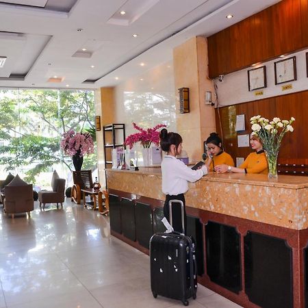 Queen Da Nang Hotel Εξωτερικό φωτογραφία